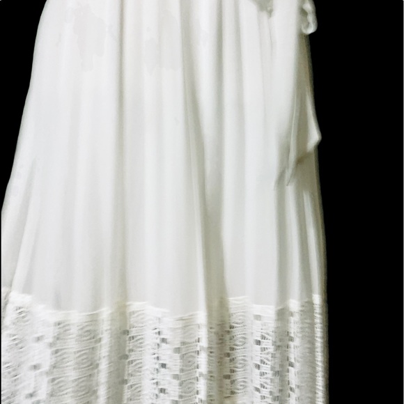 Bisou Bisou white pleated maxi dress - Picture 10 of 12